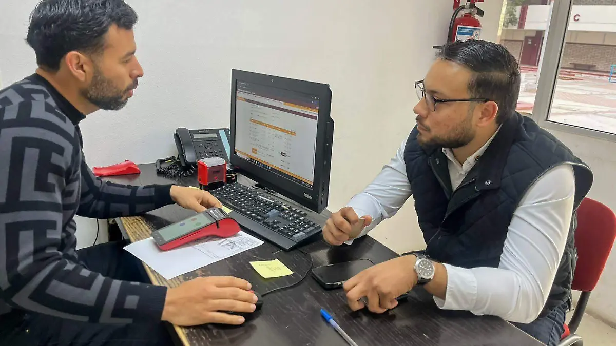 club rotarios becas a estudiantes de ues (2)