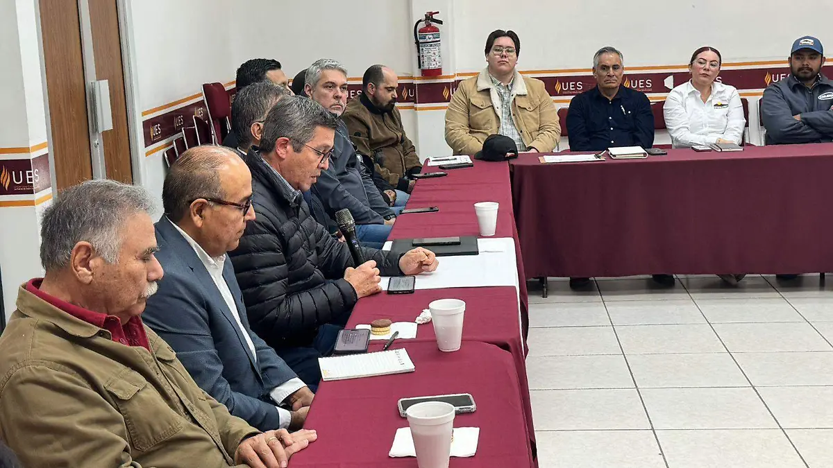 Reunión en el UES del sector datilero VF (3)