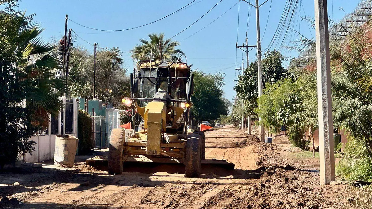 Repatran y dan mantenimiento a col del Rio Vf (3)