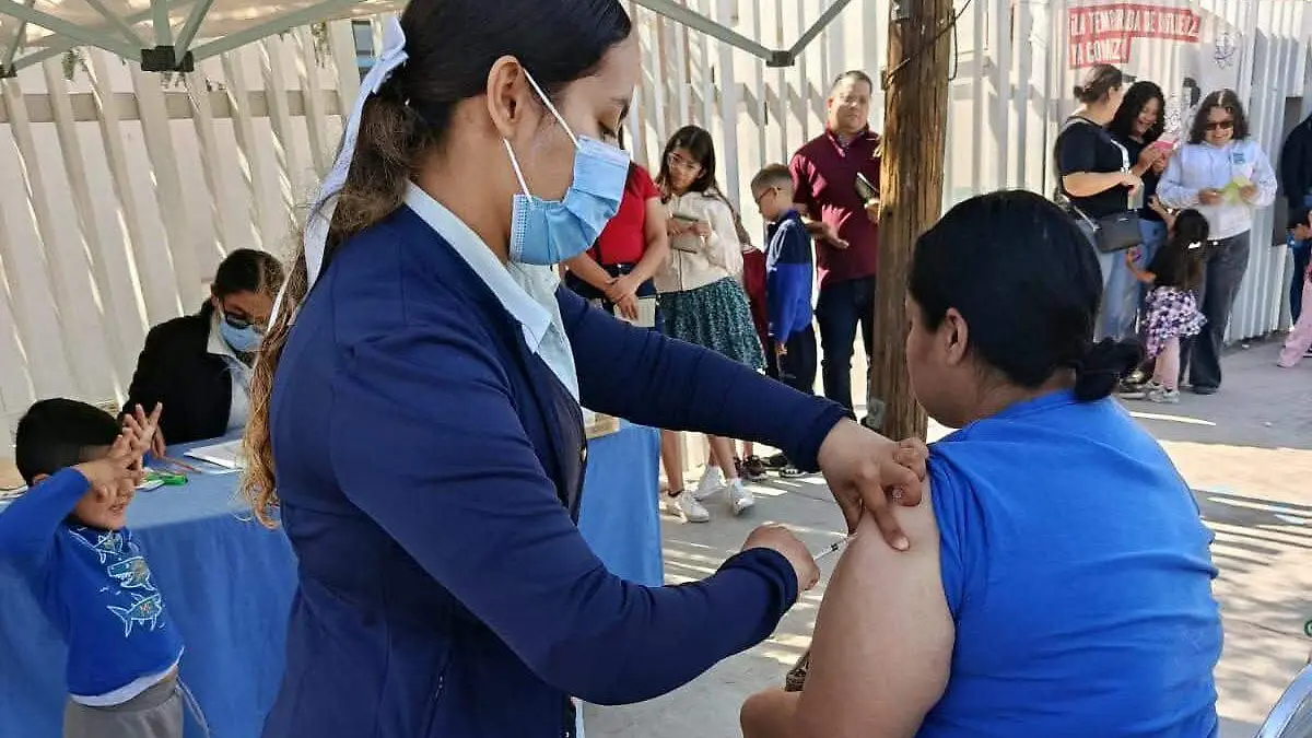 vacunación, no es necesario el uso de cubrebocas (2)