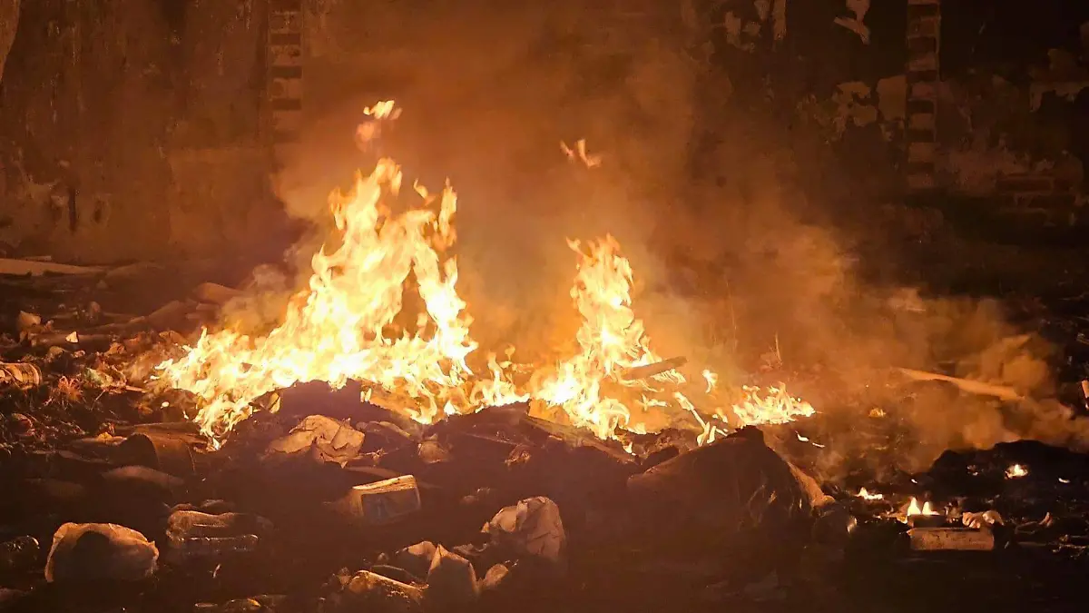 vandalo provoca incendios