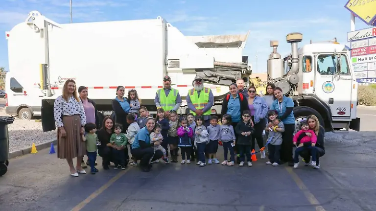 Visita de la División de residuos Sólidos del Dpto de obras SLAZ (6)