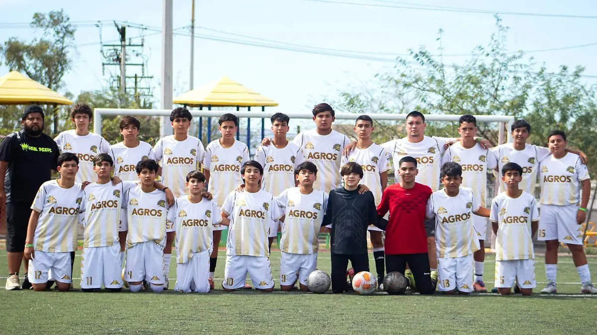 Equipo Subcampeón que dirige el Director Técnico William Carballo, de San Luis Río Colorado Spartans ESL 