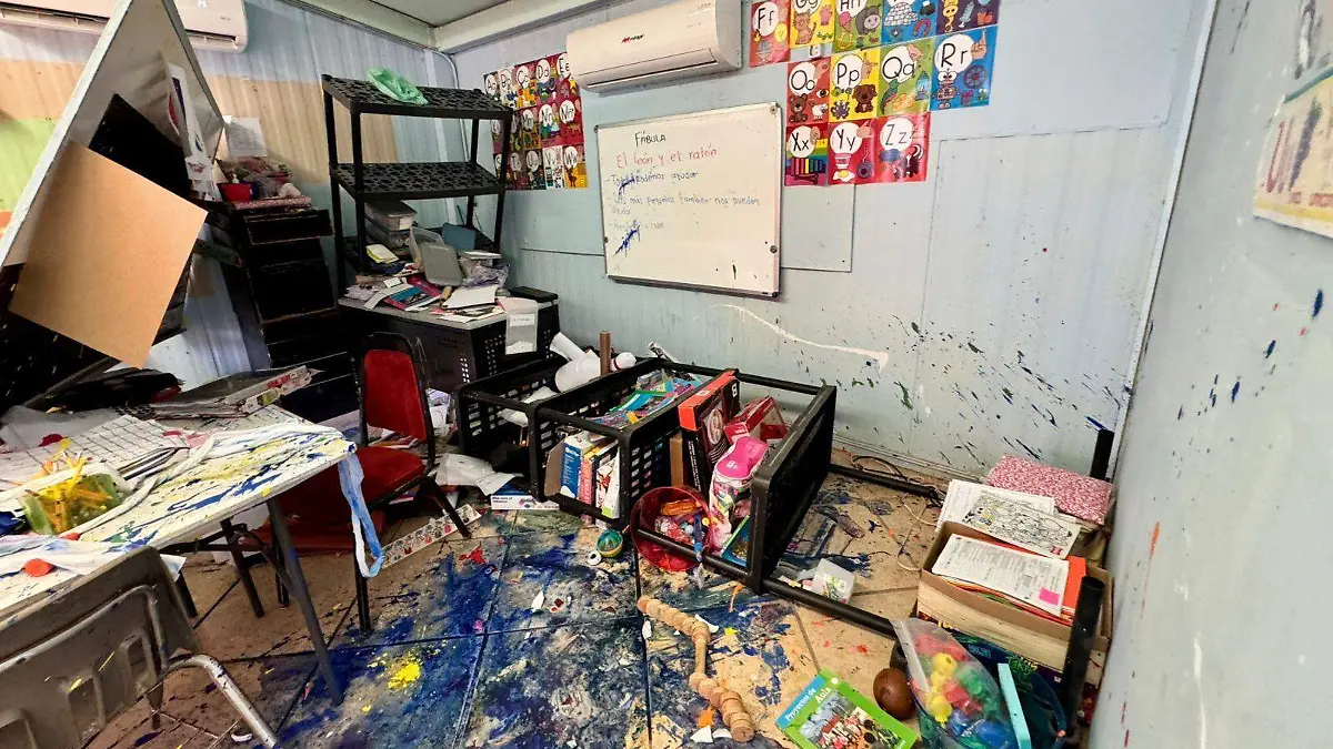 Vandalizan escuela VF (3)