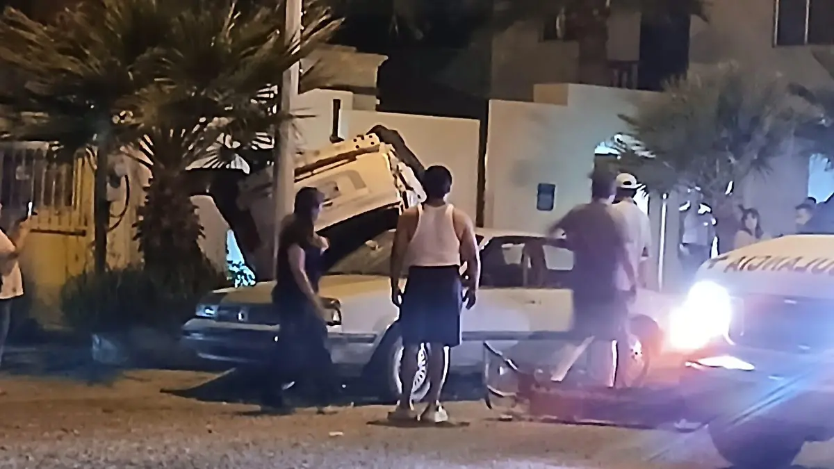 TERMINA LOCA CARRERA VOLCANDO Y CHOCANDO