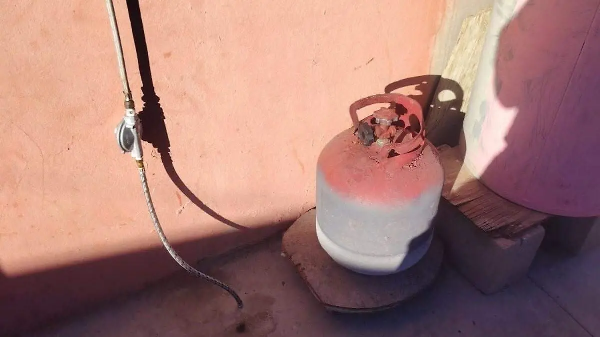 llaman a revisar tanques de gas (2)