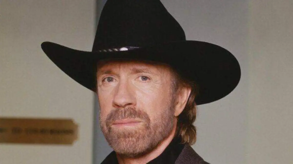 Muere-Chuck-Norris-leyenda-del-cine-y-la-television-a-los-86-anos-de-edad-696x377