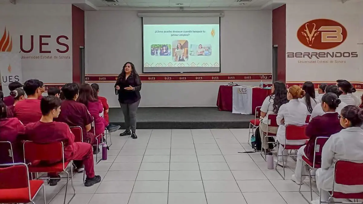 UES impulsa certificación de inglés  (3)