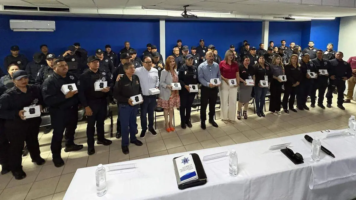 Policías de Puerto Peñasco portarán cámaras corporales obligatorias durante servicio
