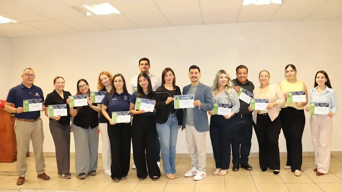 Orientan a comercios sobre recursos humanos  