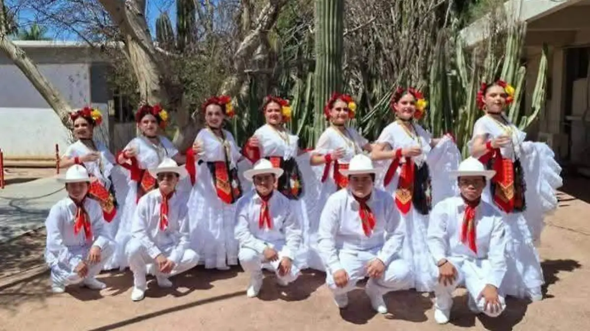 Celebra aniversario grupo Huehuecoyotl (1)