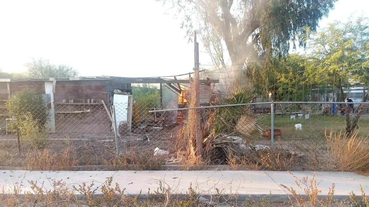 Incendio en un domicilio del valle