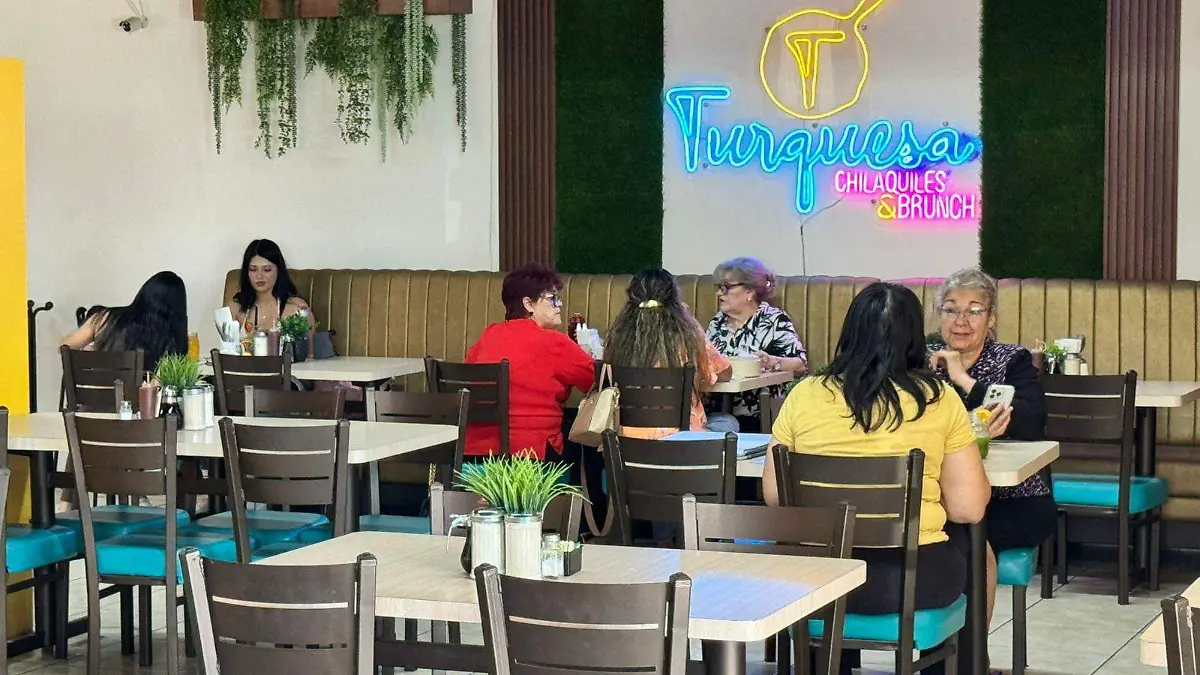  se preparan los restaurantes para el 10 de mayo vf  (2)