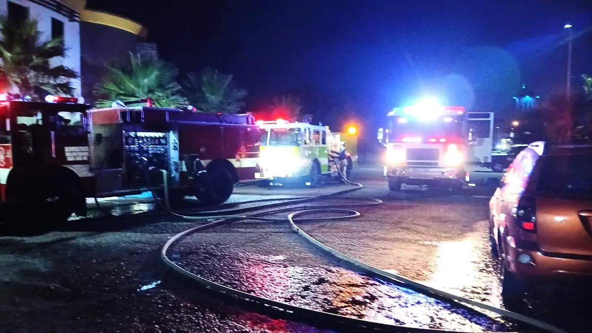 Fuerte incendio destruye cocina