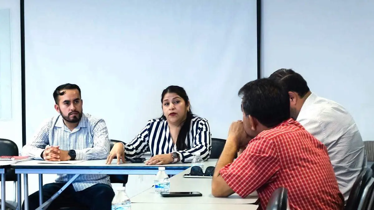  Reunion para hacer un comité técnico para la revisión y actualización del reglamento (4)