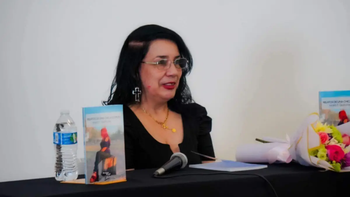 Maria Quiñones presentó su libro  (1)