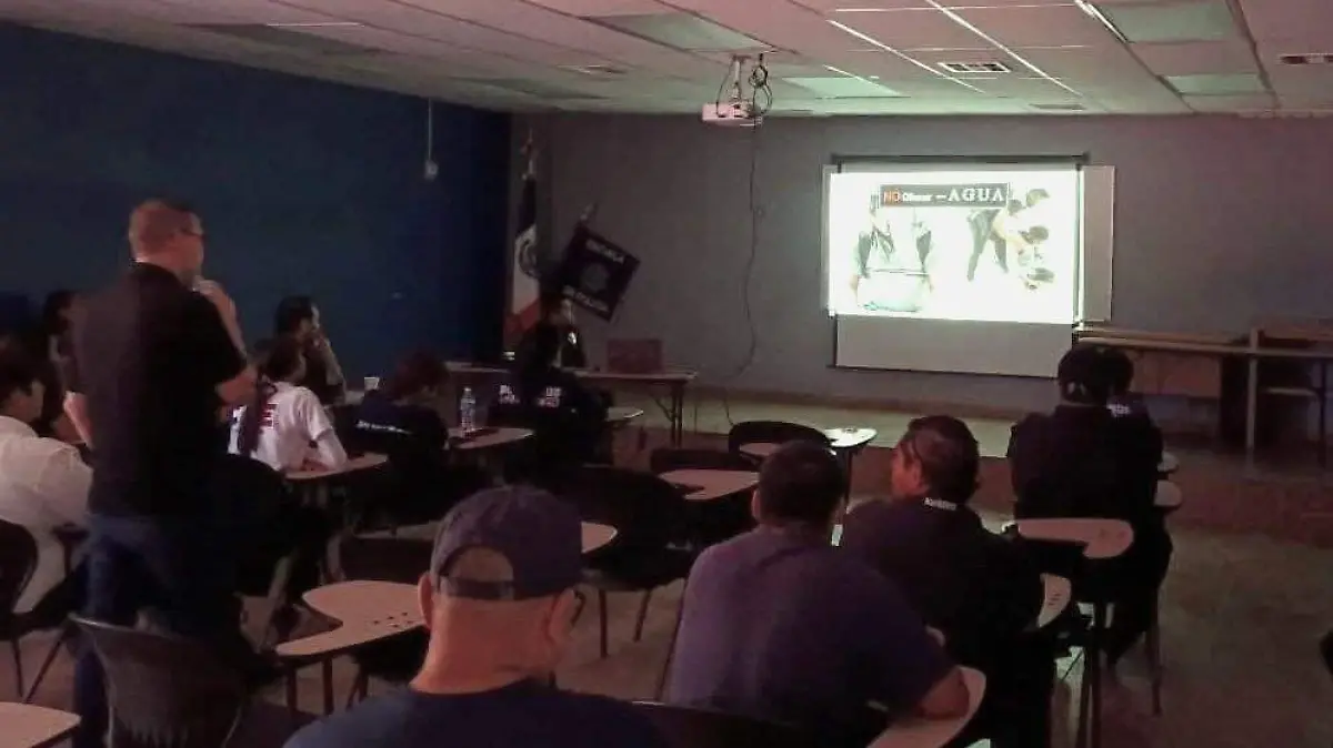 Se capacitan Bomberos Voluntarios (2)