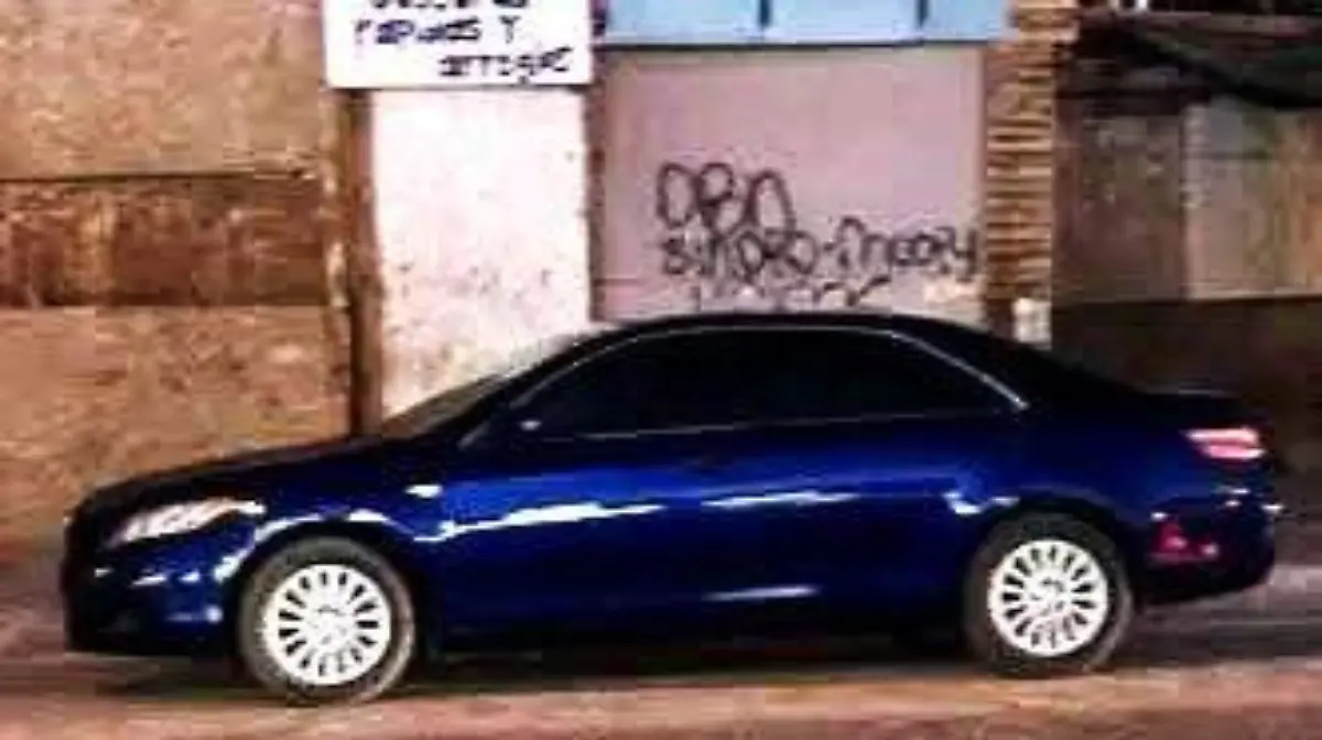 Siguen los robos de auto