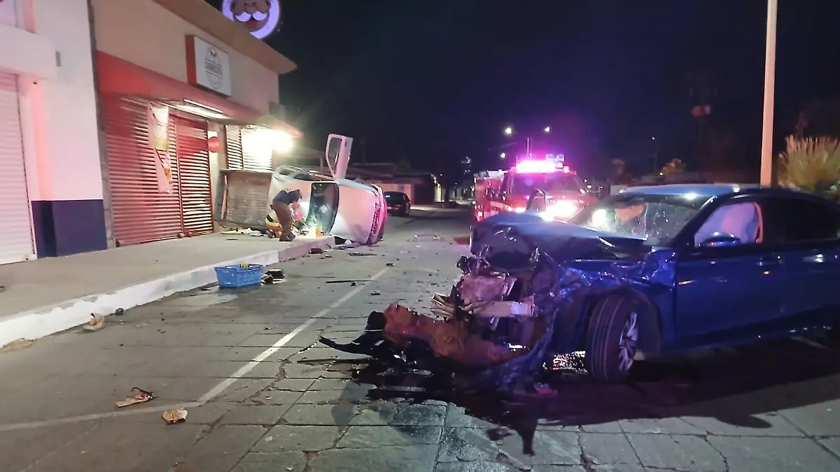 Fuertes daños en aparatoso choque
