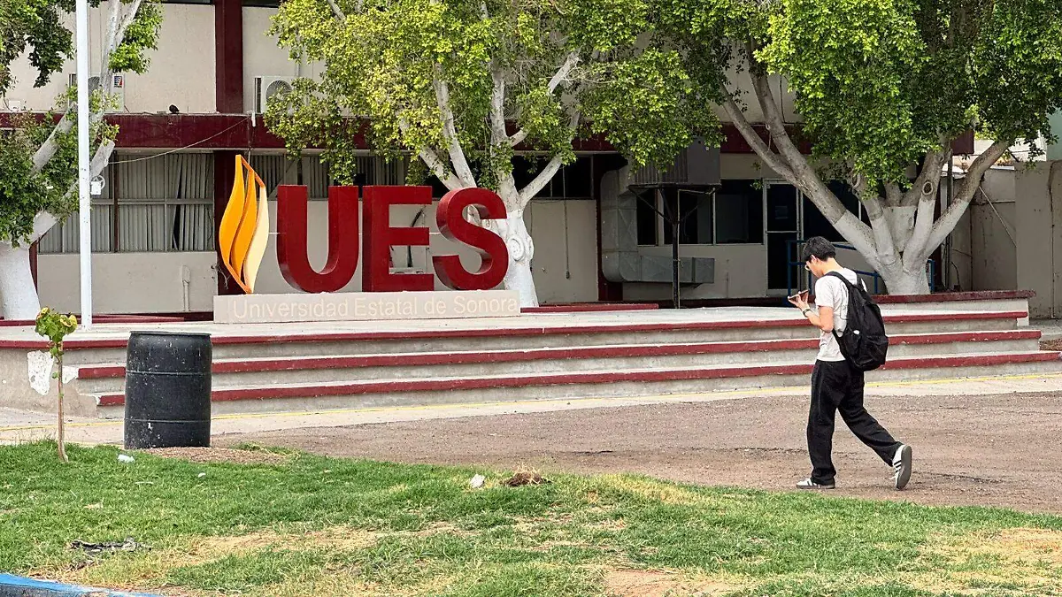 Entrarán a la UES 720 alumnos, las clases comienzan en agosto vf (2)