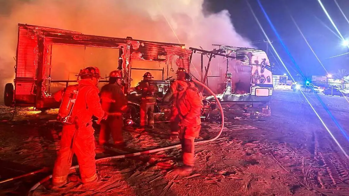 Posible corto circuito causó incendio