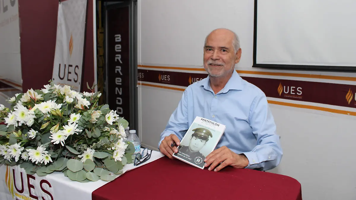 Ramon Juarez presenta su libro (2)