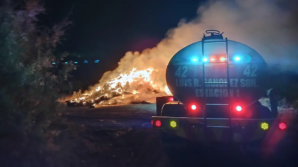 Salvan varias viviendas de incendio en dren