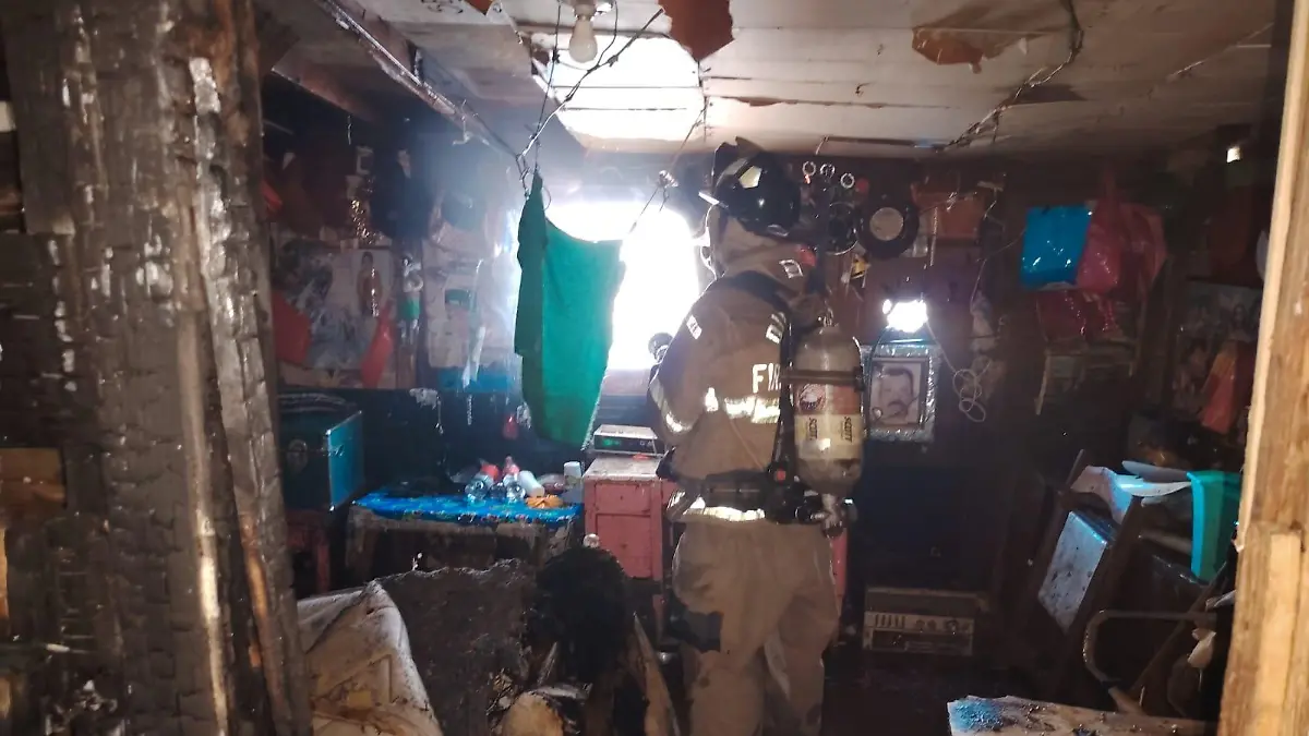SE INCENDIA CASA POR CIGARRO PRENDIDO
