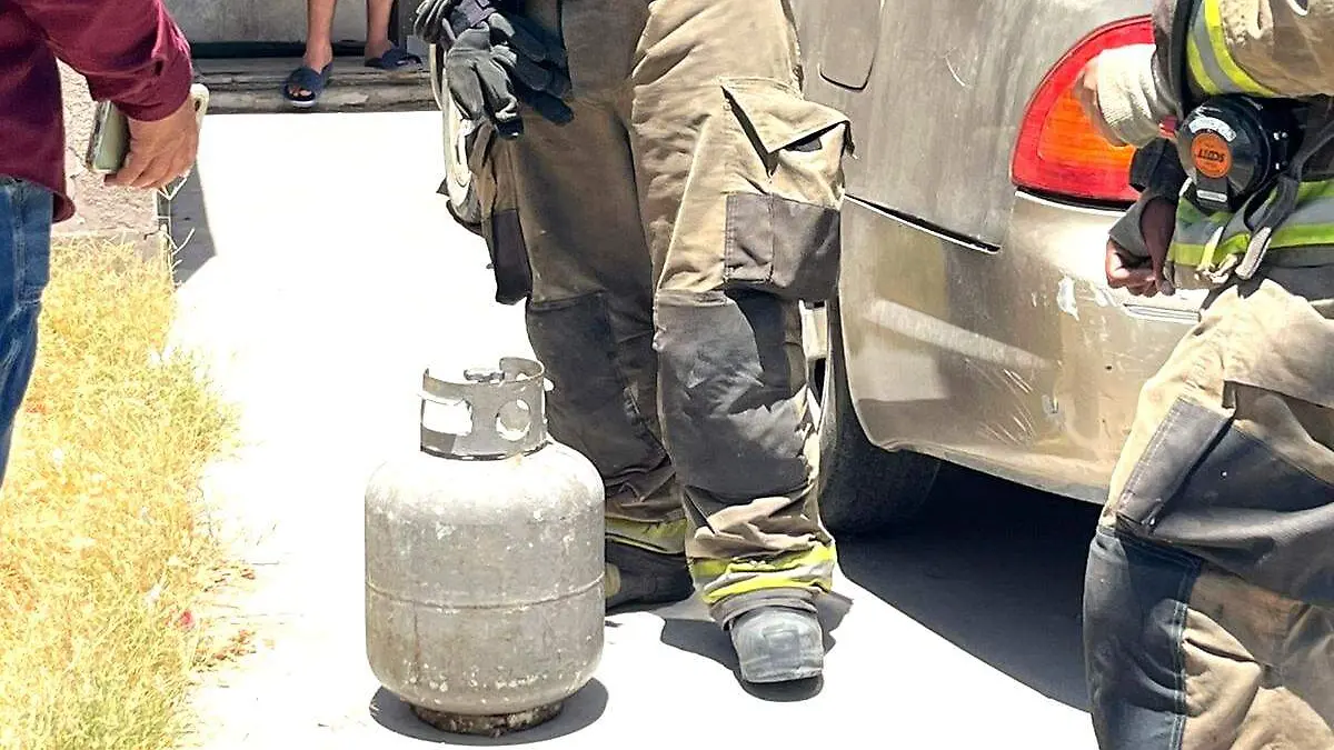 Peligrosa fuga de gas en minita