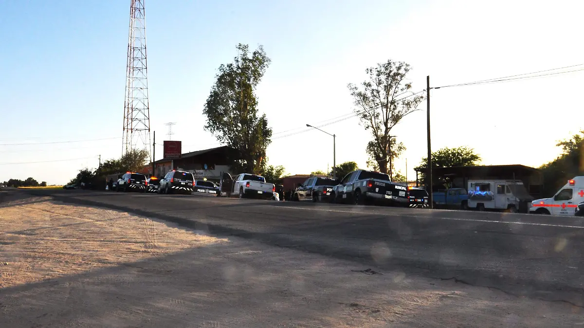 tras discusión se tira de auto en el valle