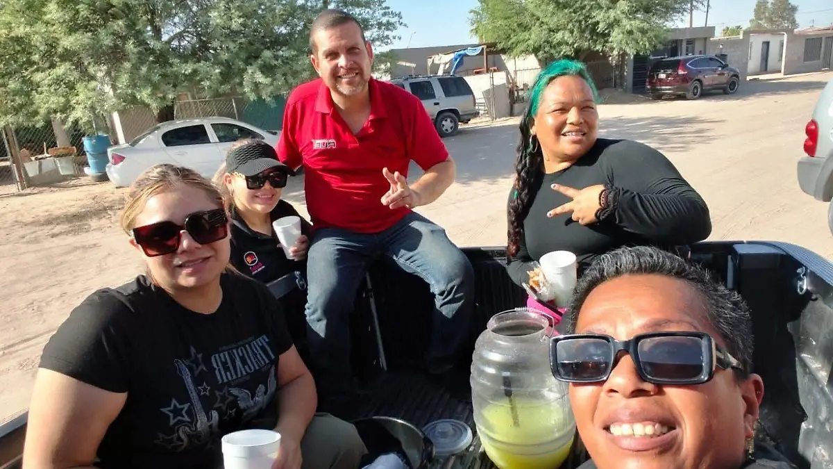 Un grupo de sanluisinos visitaron el basurero municipal para llevar alimentos VF (1)