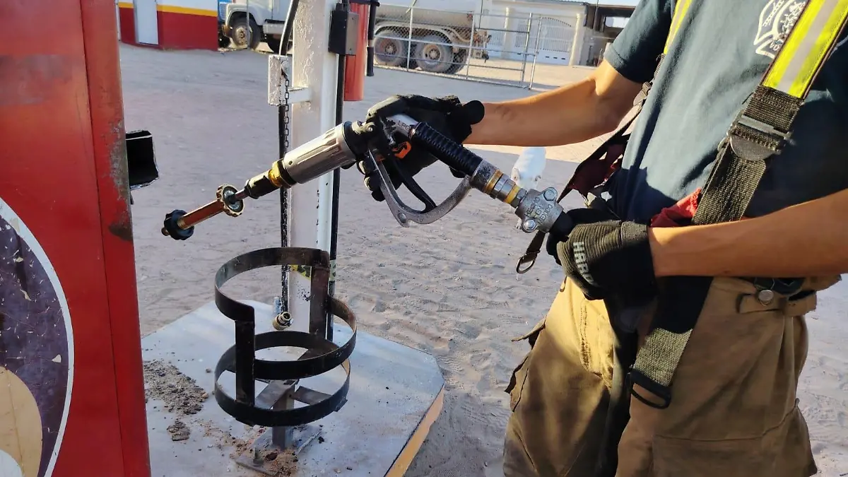 Moviliza a bomberos reporte de fuga de gas