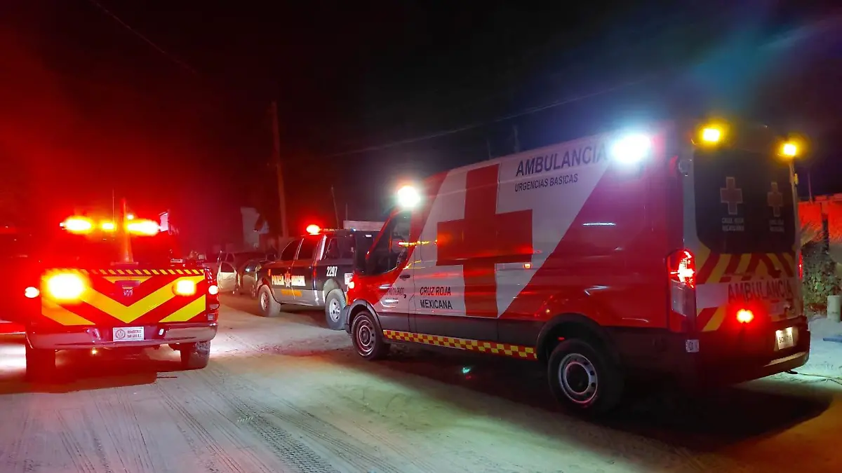 SALVAN BOMBEROS A INTOXICADO CON DROGA