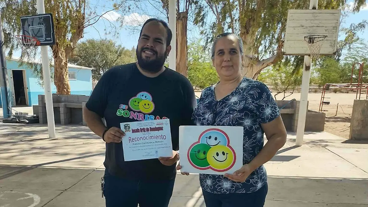 Mil Sonrisas donará útiles escolares (6)