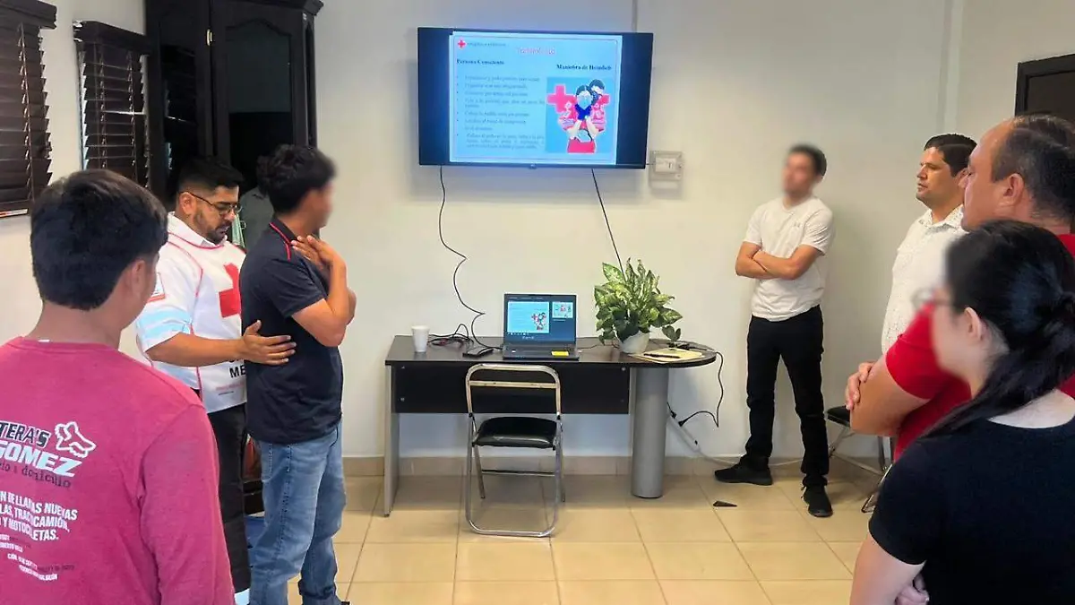 Cruz Roja da capacitacion en Itama (3)