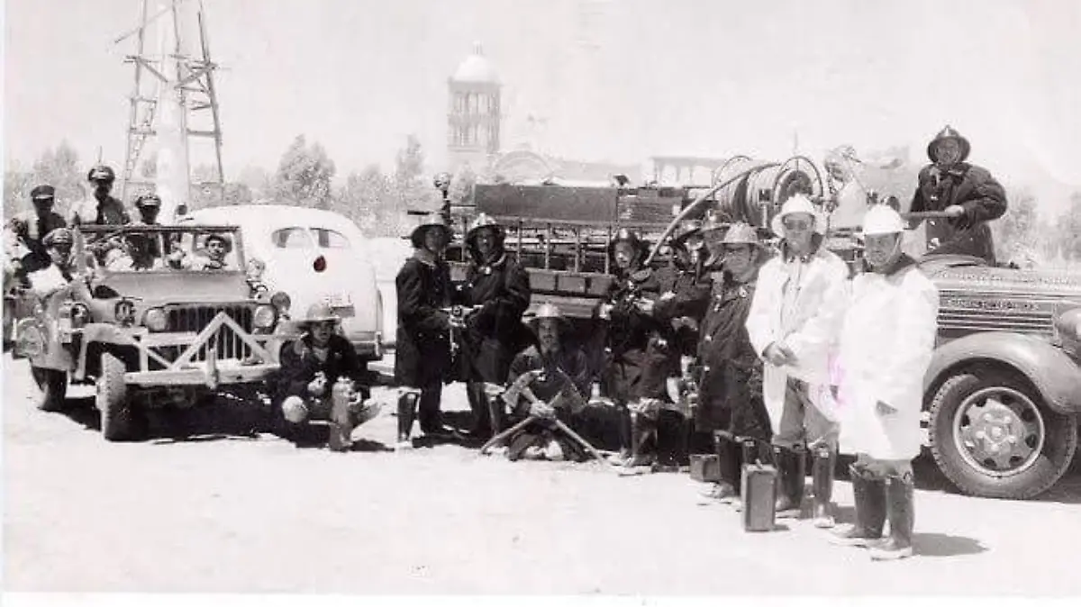 Invitan acompartir fotos de bomberos voluntariosjpg (1)