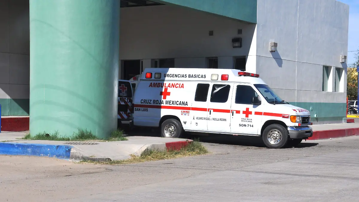 hombre que huyó de choque fue llevado al hospital
