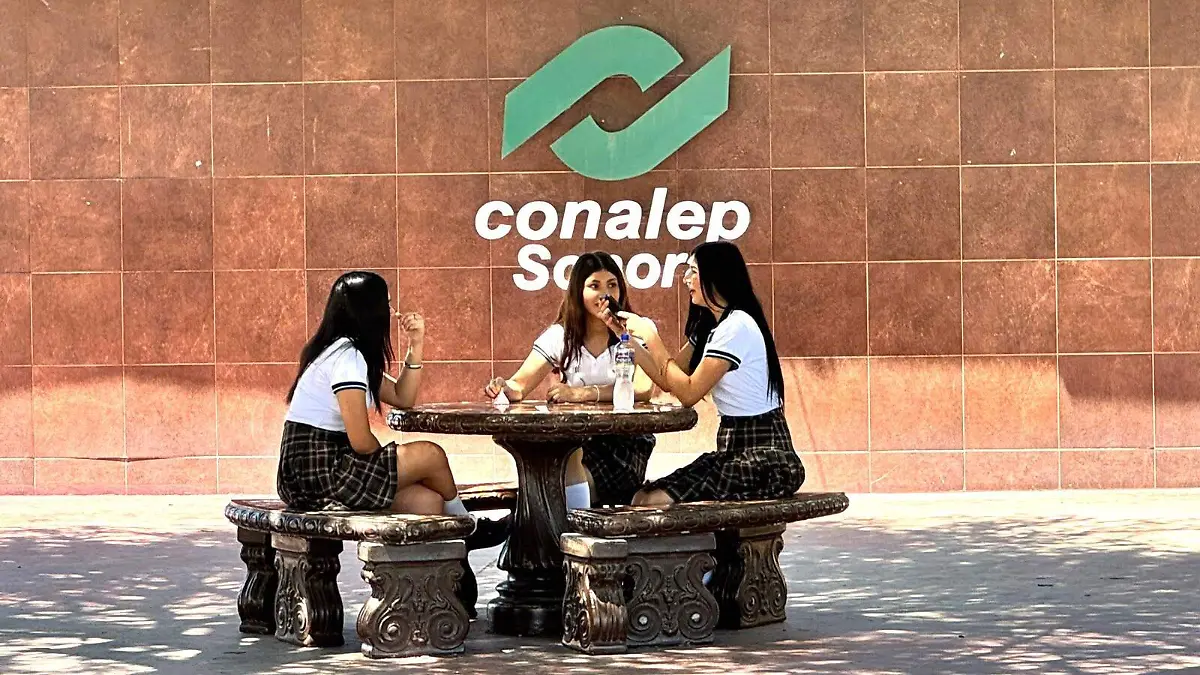 Conalep recibe gran cantidad de estudiantes VF (2)