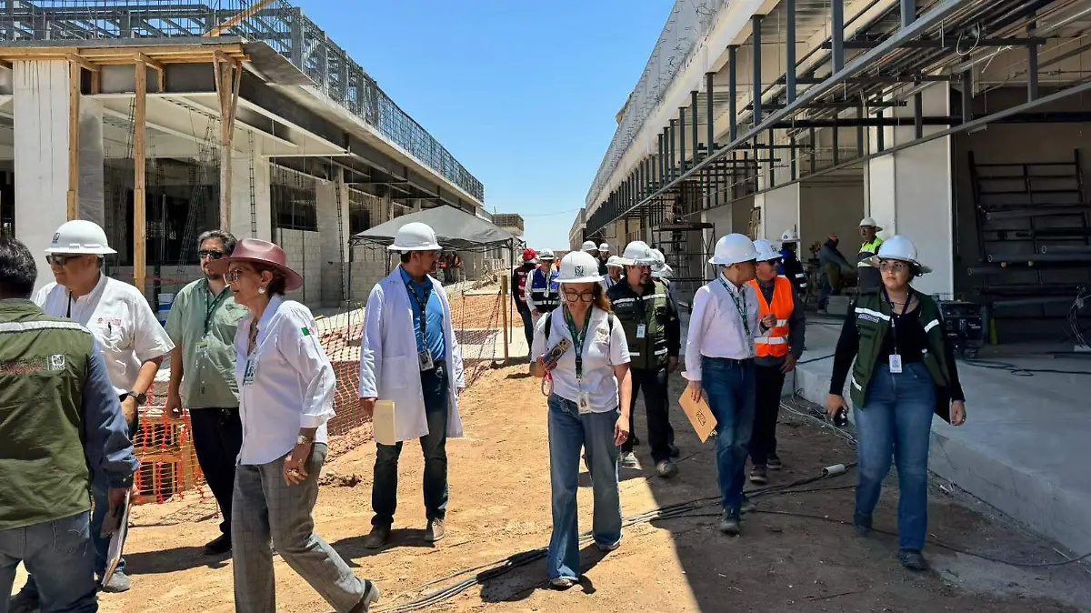 Destaca IMSS la construcción de clínica en SLRC (2)